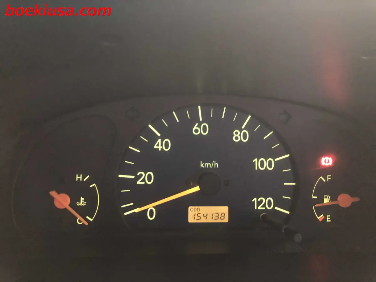 1999 Suzuki Carry 4x4, a white Kei Truck, for sale at Boeki USA in Paterson, NJ (photo 17 of 20)