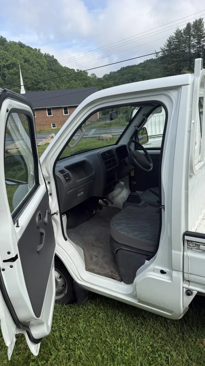 1999 Suzuki Carry DB52T 4WD Mini Truck, a Kei Truck, for sale at Mars Mini Trucks in Mars Hill, NC (photo 13 of 13)