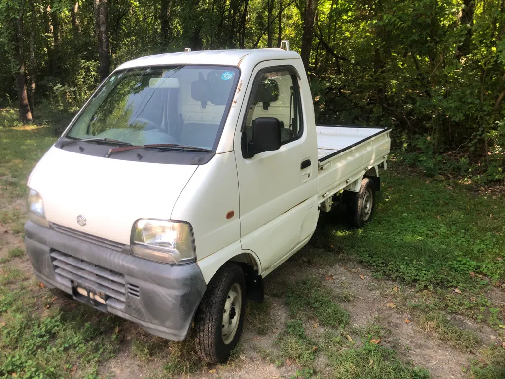 1999 Suzuki Carry, a Kei Truck, for sale at Fun Karz in North Little Rock, AR (photo 2 of 9)