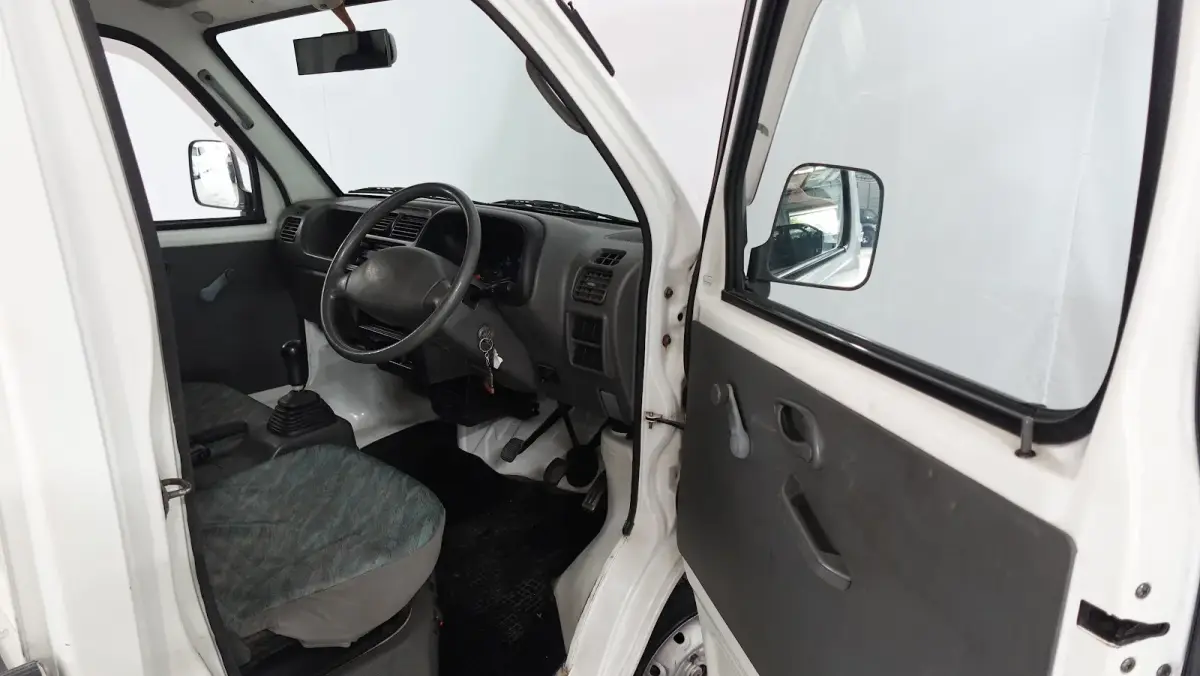 1999 Suzuki Carry Mini Kei Truck 4WD, for sale at JDM Drive in San Antonio, TX (photo 12 of 14)