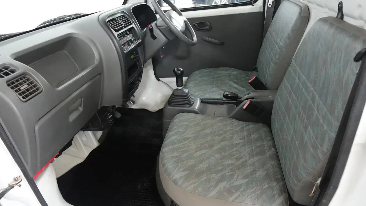 1999 Suzuki Carry Mini Kei Truck 4WD, for sale at JDM Drive in San Antonio, TX (photo 13 of 14)