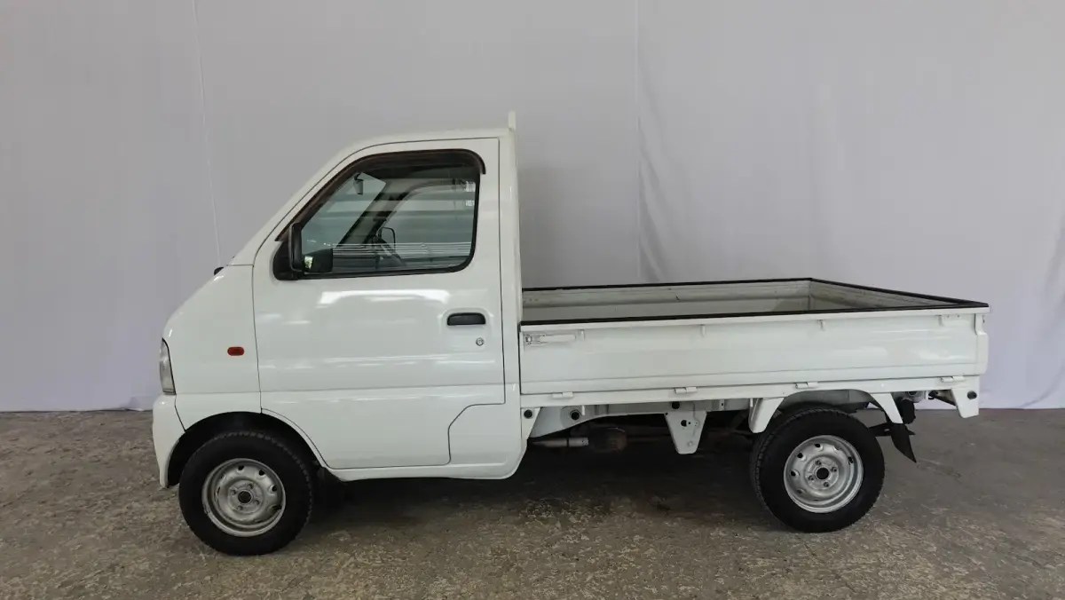 1999 Suzuki Carry Mini Kei Truck 4WD, for sale at JDM Drive in San Antonio, TX (photo 5 of 14)