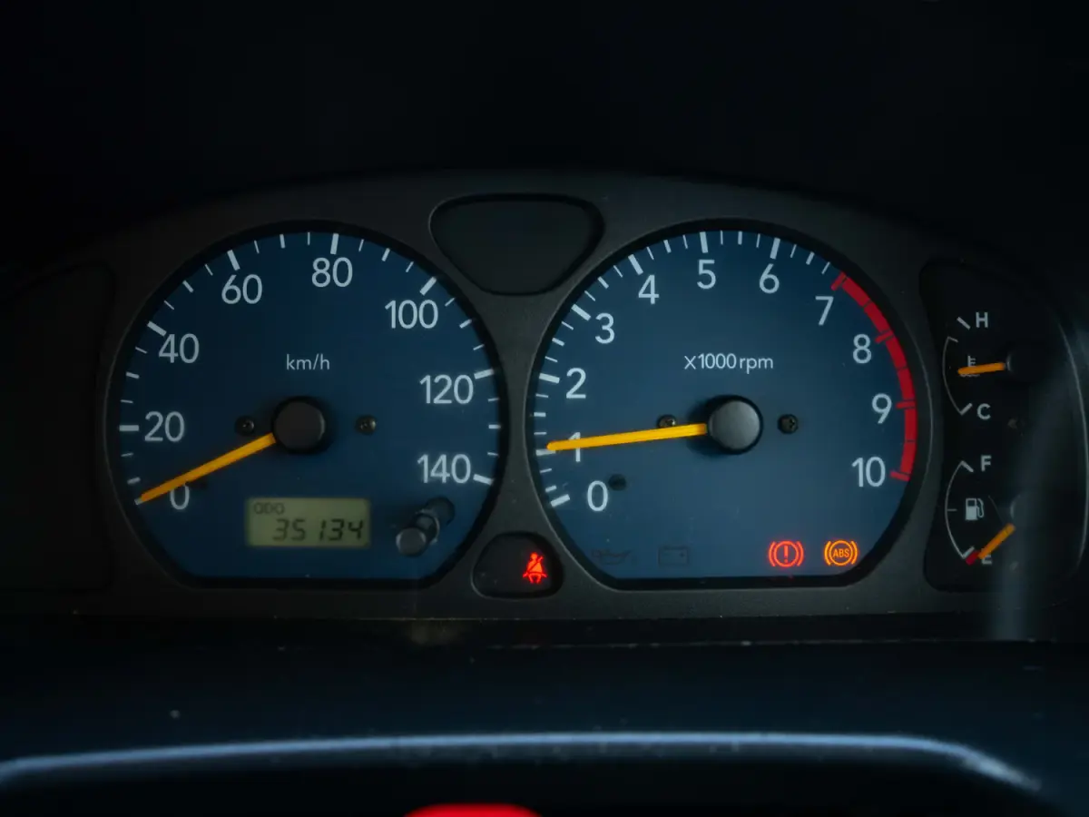 1999 Suzuki Every Van, a silver Kei Van, for sale at Japan Direct Motors in Irmo, SC (photo 14 of 16)