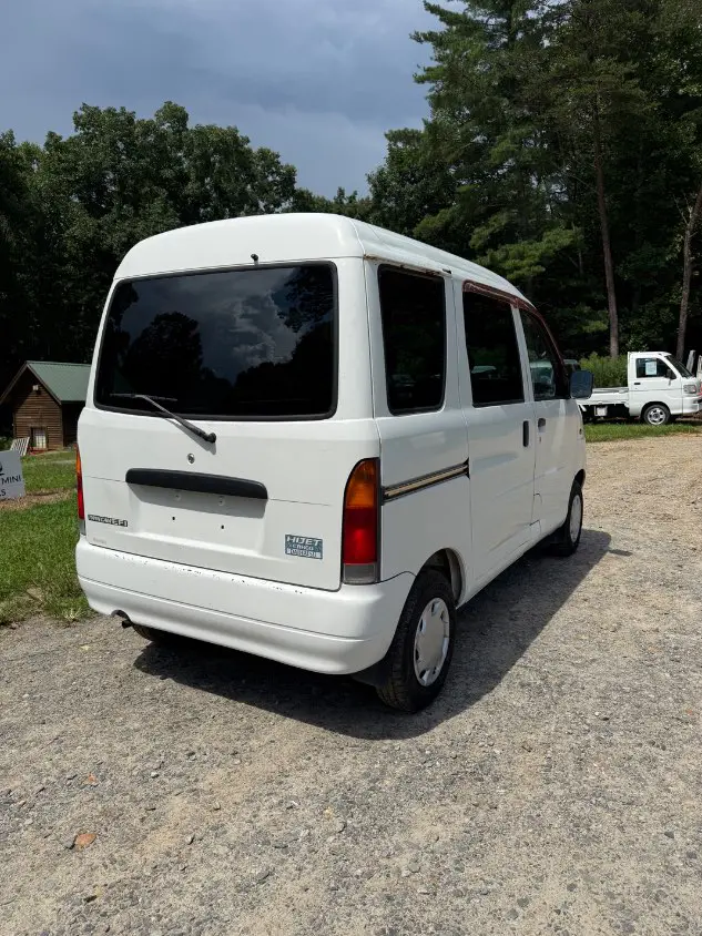 2000 Daihatsu Atrai, a white Kei Van, for sale at Mayberry Mini Trucks in Mount Airy, NC (photo 5 of 20)