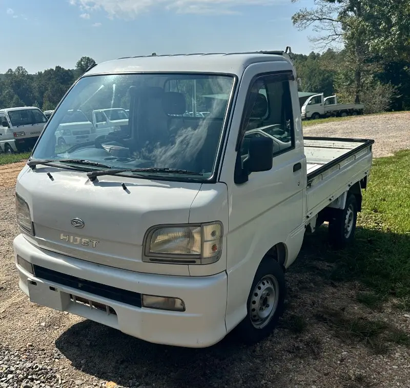 2000 Daihatsu Hijet 4WD, a white Kei Truck, for sale at Mayberry Mini Trucks in Mount Airy, NC (photo 1 of 17)