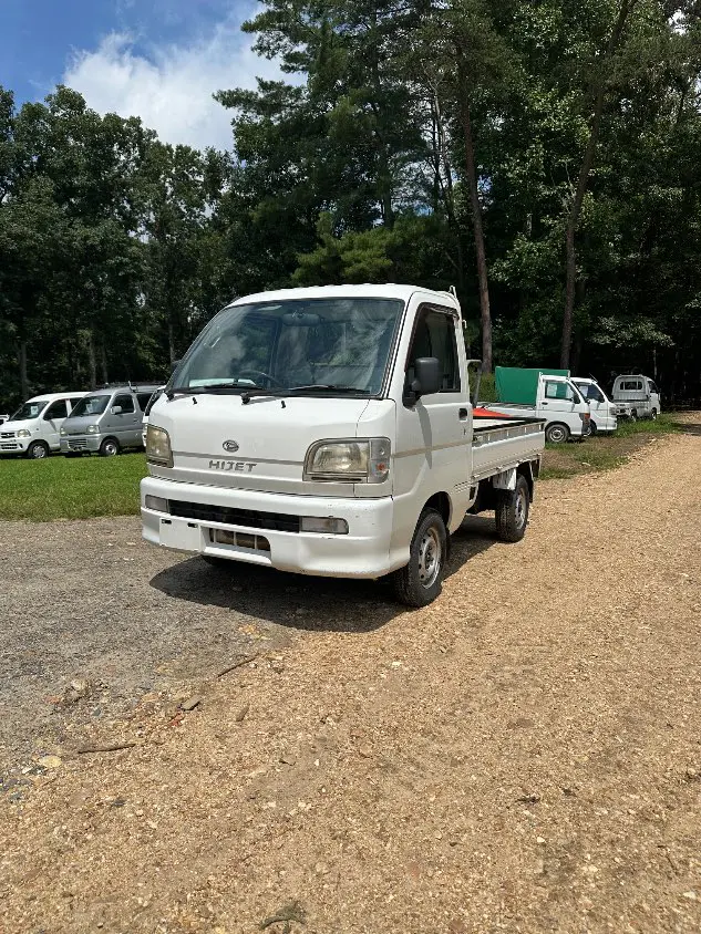 2000 Daihatsu Hijet 4WD, a white Kei Truck, for sale at Mayberry Mini Trucks in Mount Airy, NC (photo 1 of 20)