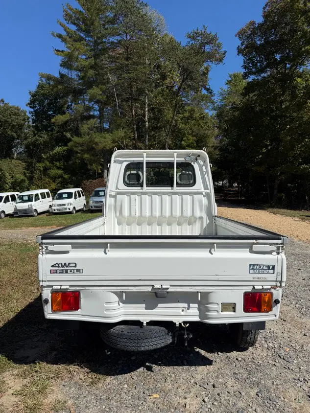 2000 Daihatsu Hijet 4WD, a white Kei Truck, for sale at Mayberry Mini Trucks in Mount Airy, NC (photo 6 of 17)