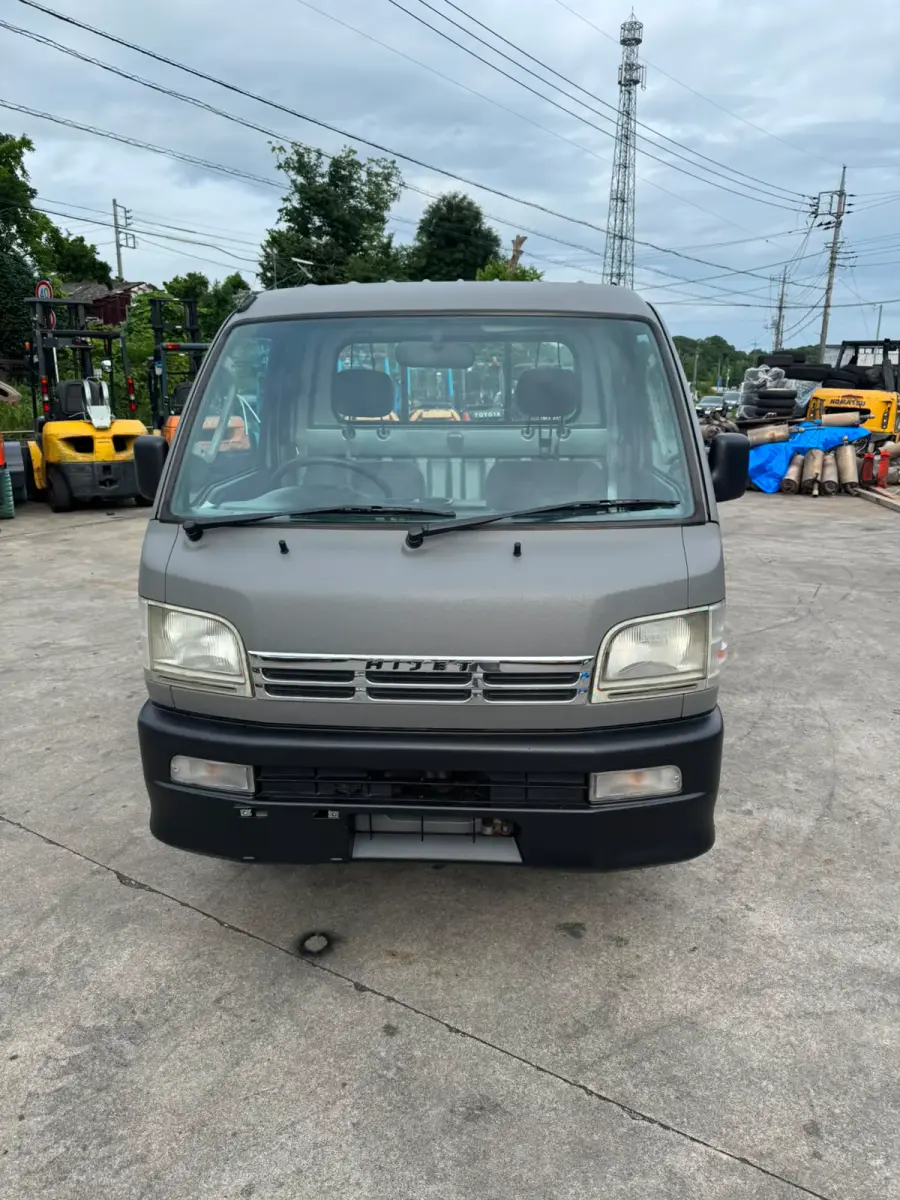 2000 Daihatsu Hijet 4x4, a gray Kei Truck, for sale at Skyline Kei Trucks in Houston, TX (photo 2 of 11)