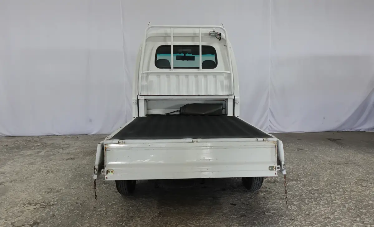 2000 Daihatsu Hijet Jumbo Cab 4WD Kei Truck, for sale at JDM Drive in San Antonio, TX (photo 9 of 17)