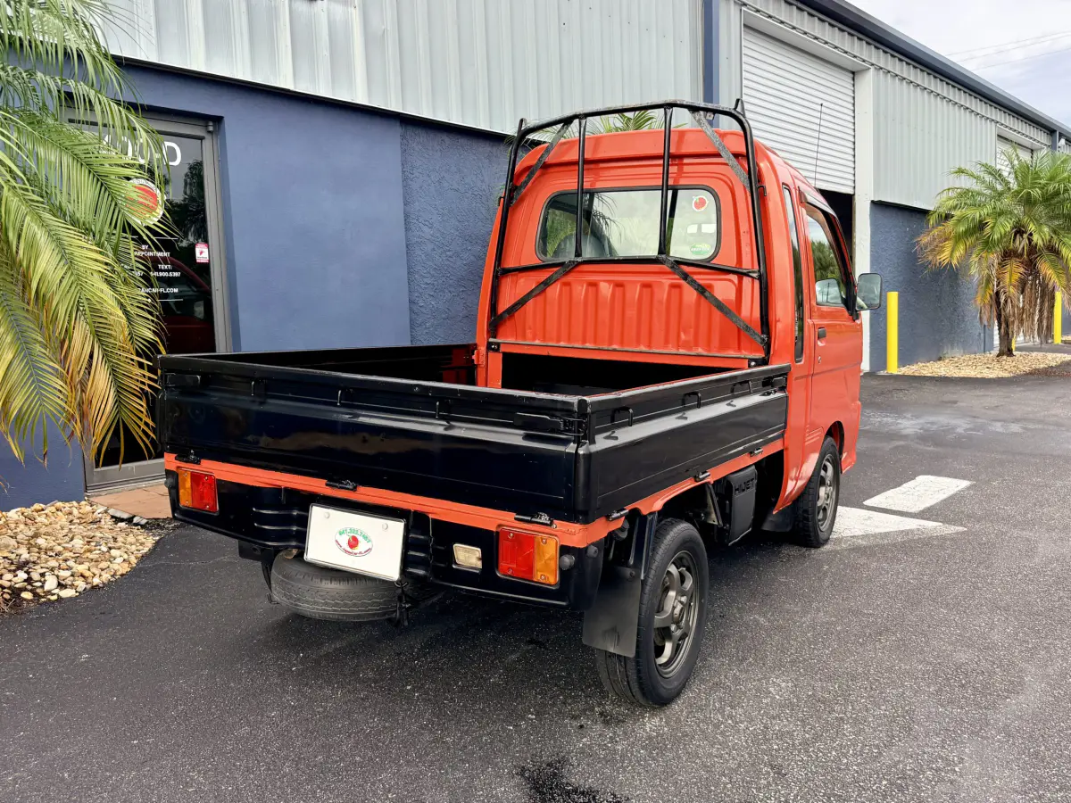 2000 Daihatsu HiJet JUMBO Kei Truck, for sale at Japan Car FL in Oldsmar, FL (photo 8 of 16)
