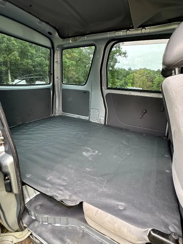 2000 Daihatsu Hijet Van, a white Kei Van, for sale at Mayberry Mini Trucks in Mount Airy, NC (photo 19 of 20)