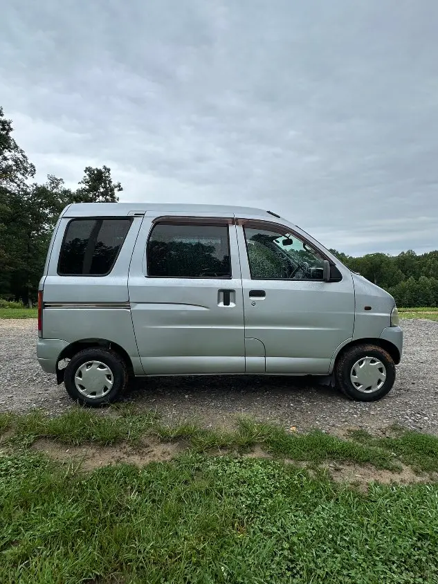 2000 Daihatsu Hijet Van, a white Kei Van, for sale at Mayberry Mini Trucks in Mount Airy, NC (photo 6 of 20)