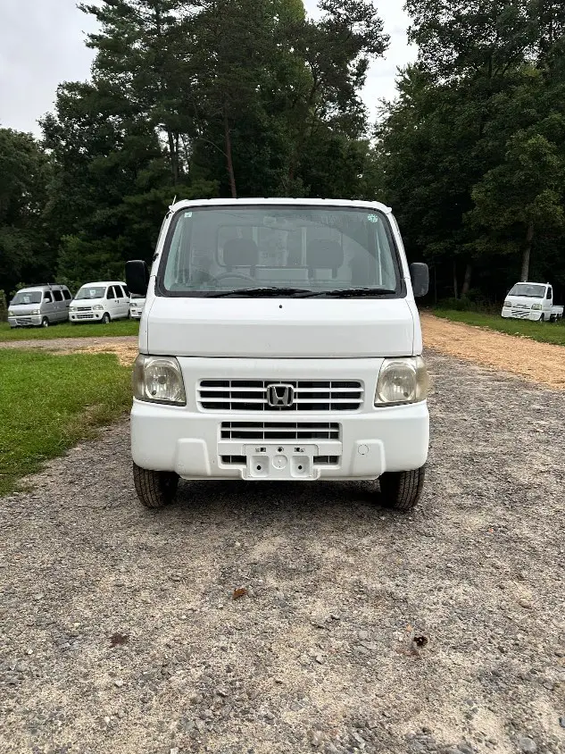 2000 Honda Acty 4WD, a white Kei Truck, for sale at Mayberry Mini Trucks in Mount Airy, NC (photo 4 of 20)
