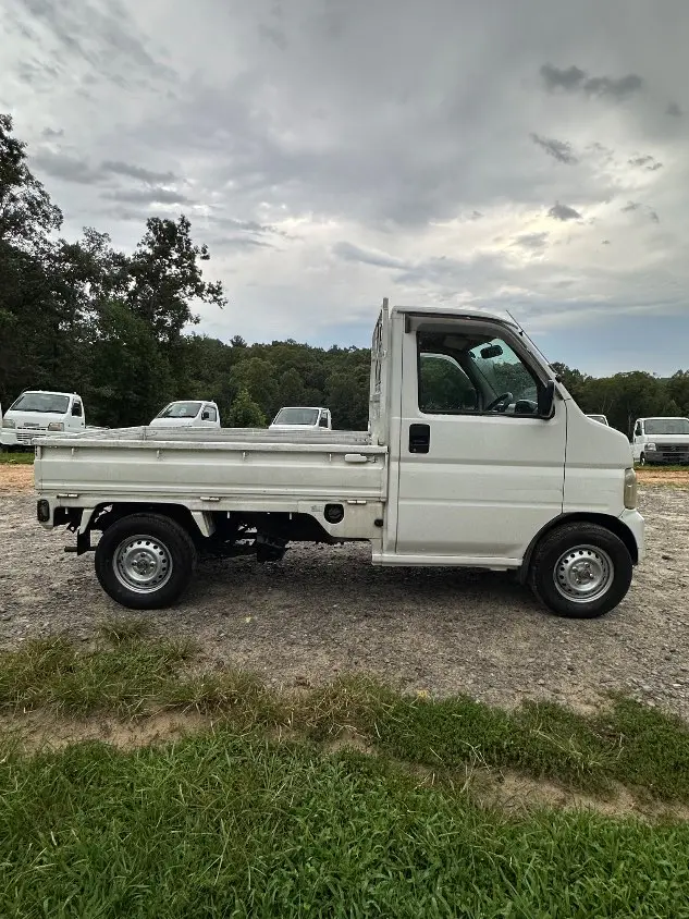 2000 Honda Acty 4WD, a white Kei Truck, for sale at Mayberry Mini Trucks in Mount Airy, NC (photo 6 of 20)