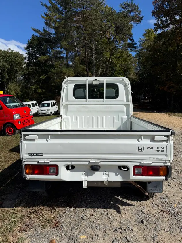2000 Honda Acty 4WD, a white Kei Truck, for sale at Mayberry Mini Trucks in Mount Airy, NC (photo 6 of 19)