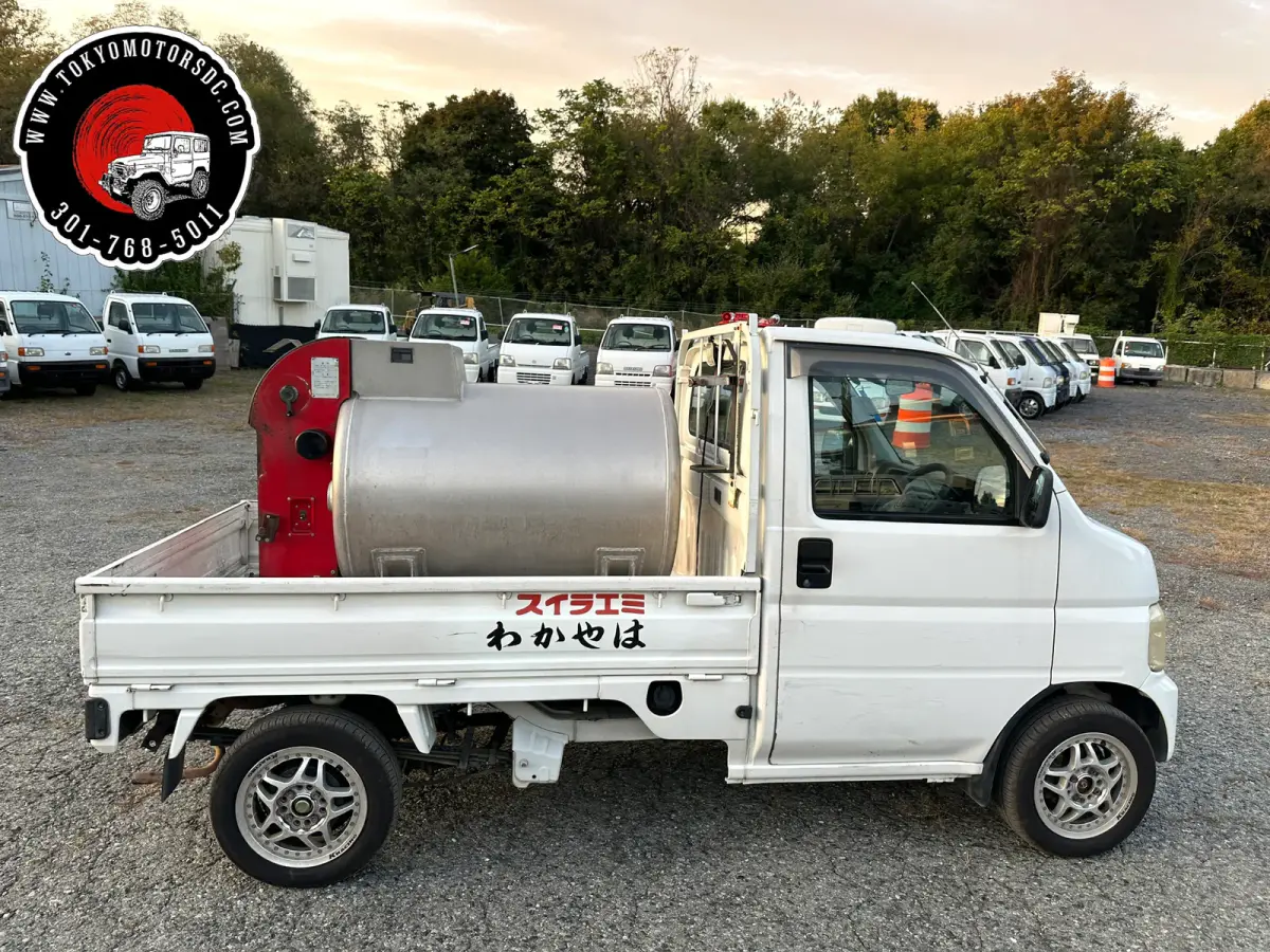 2000 Honda Acty SDX Fuel Tanker 4WD, a Kei Truck, for sale at Tokyo Motors DC in Boyds, MD (photo 2 of 10)