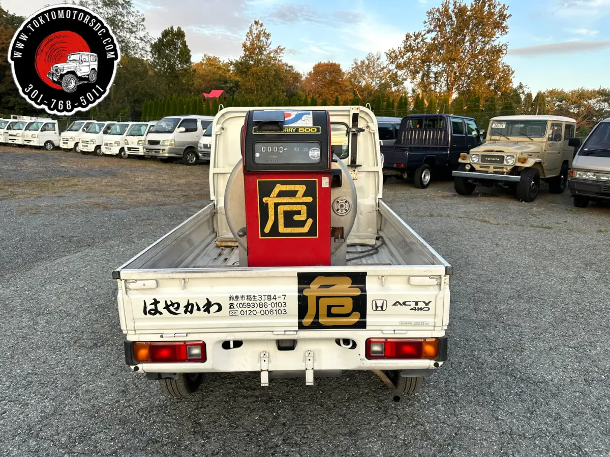 2000 Honda Acty SDX Fuel Tanker 4WD, a Kei Truck, for sale at Tokyo Motors DC in Boyds, MD (photo 4 of 10)