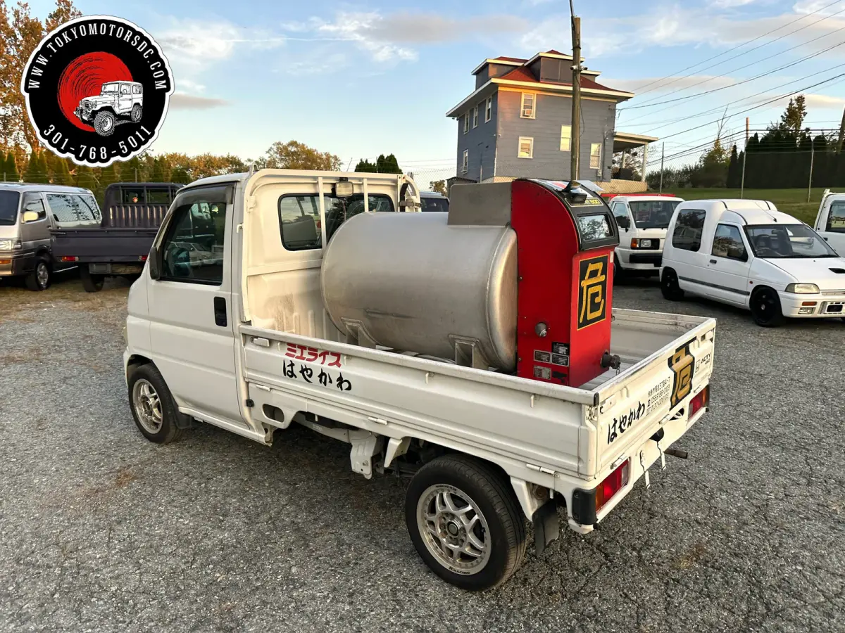 2000 Honda Acty SDX Fuel Tanker 4WD, a Kei Truck, for sale at Tokyo Motors DC in Boyds, MD (photo 5 of 10)