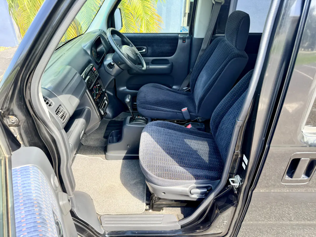 2000 Honda Vamos Turbo Kei Van, for sale at Japan Car FL in Oldsmar, FL (photo 15 of 20)