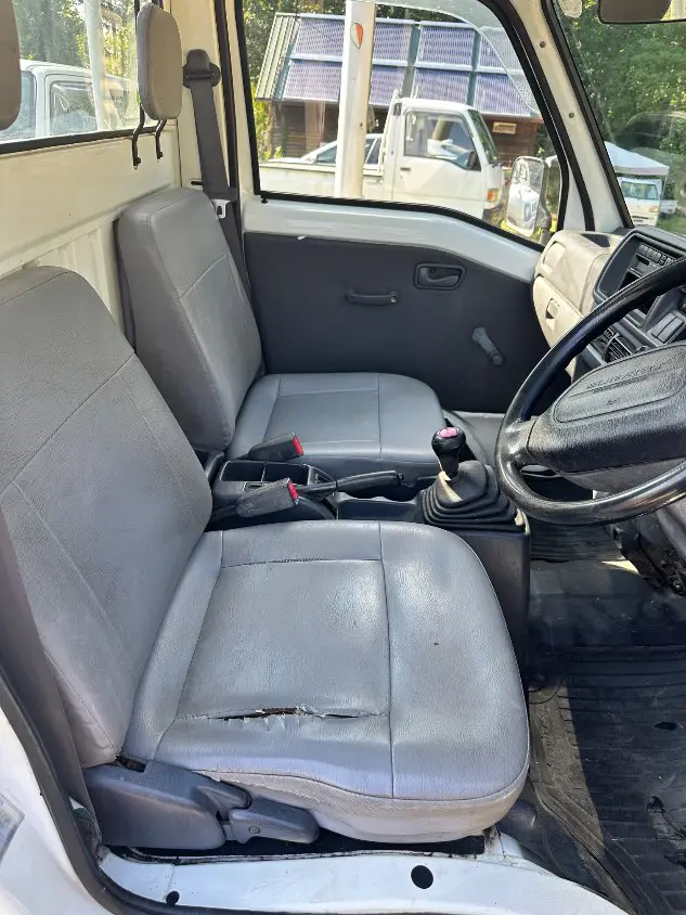 2000 Subaru Sambar 4WD, a white Kei Truck, for sale at Mayberry Mini Trucks in Mount Airy, NC (photo 12 of 16)