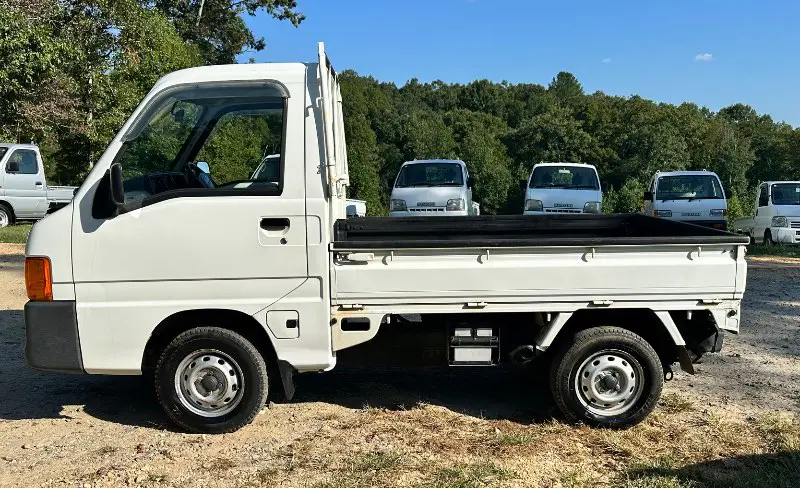2000 Subaru Sambar 4WD, a white Kei Truck, for sale at Mayberry Mini Trucks in Mount Airy, NC (photo 8 of 16)
