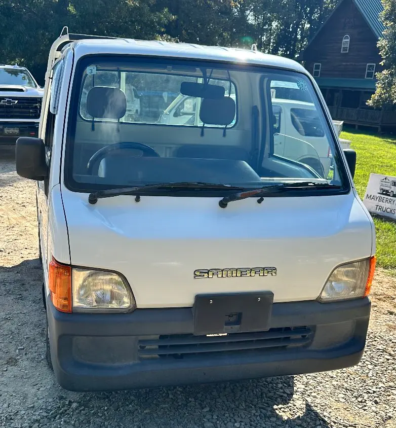 2000 Subaru Sambar 4WD, a white Kei Truck, for sale at Mayberry Mini Trucks in Mount Airy, NC (photo 9 of 16)