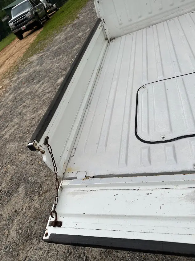 2000 Subaru Sambar 4WD, a white Kei Truck, for sale at Mayberry Mini Trucks in Mount Airy, NC (photo 11 of 20)