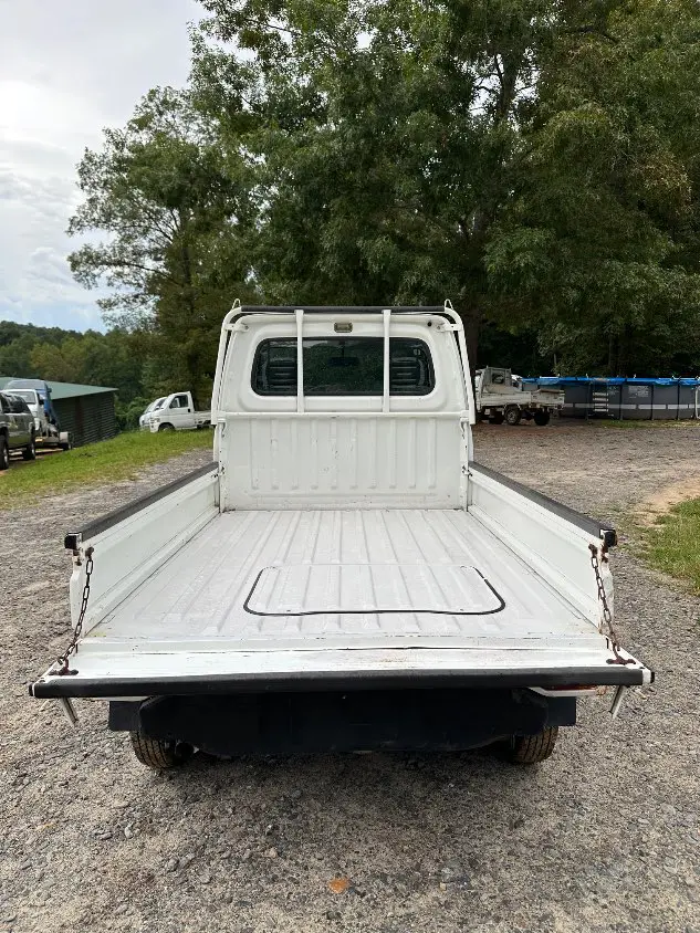 2000 Subaru Sambar 4WD, a white Kei Truck, for sale at Mayberry Mini Trucks in Mount Airy, NC (photo 9 of 20)