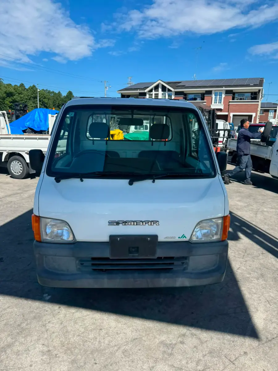 2000 Subaru Sambar 4x4, a white Kei Truck, for sale at Skyline Kei Trucks in Houston, TX (photo 2 of 9)
