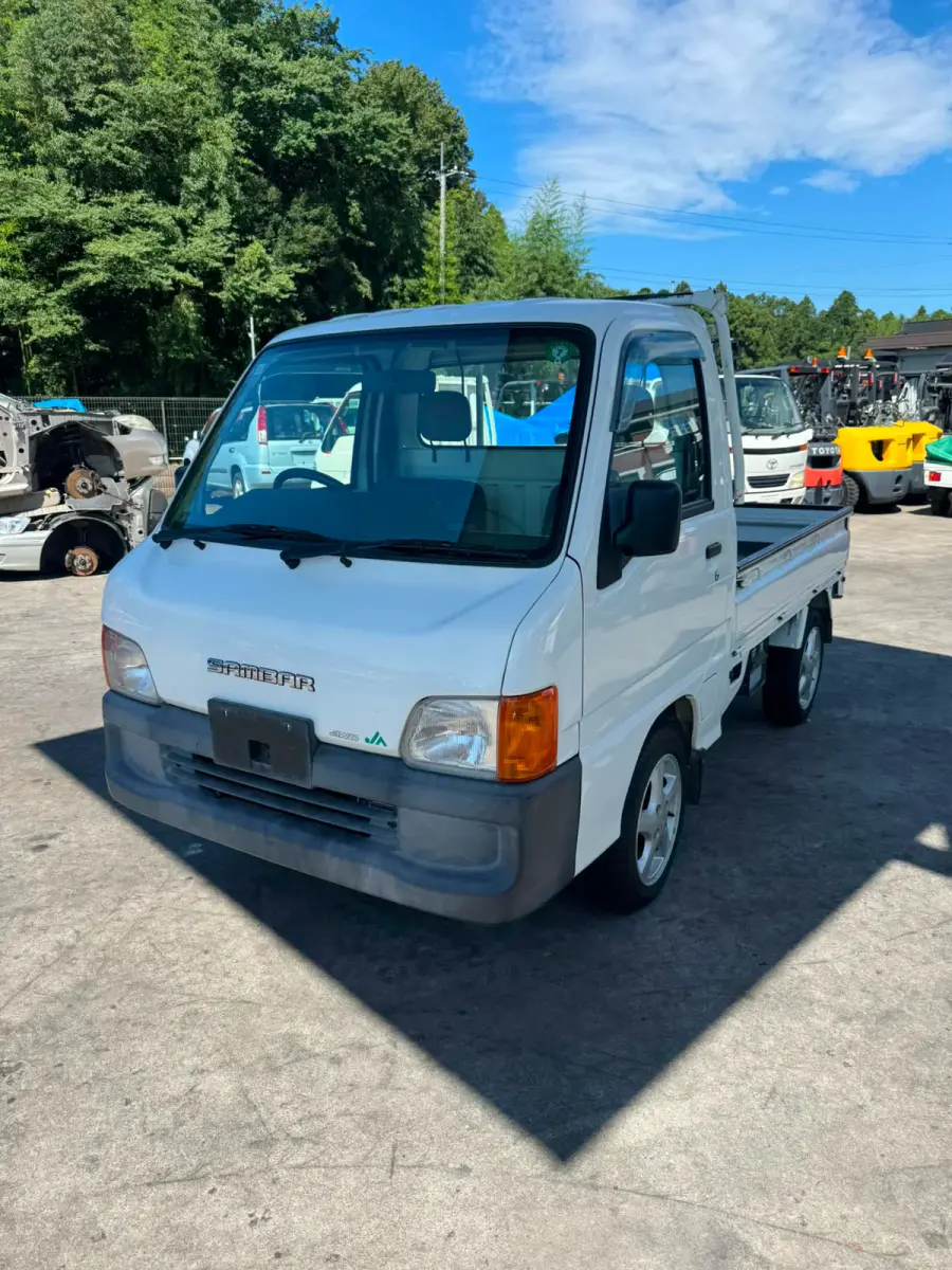 2000 Subaru Sambar 4x4, a white Kei Truck, for sale at Skyline Kei Trucks in Houston, TX (photo 3 of 9)