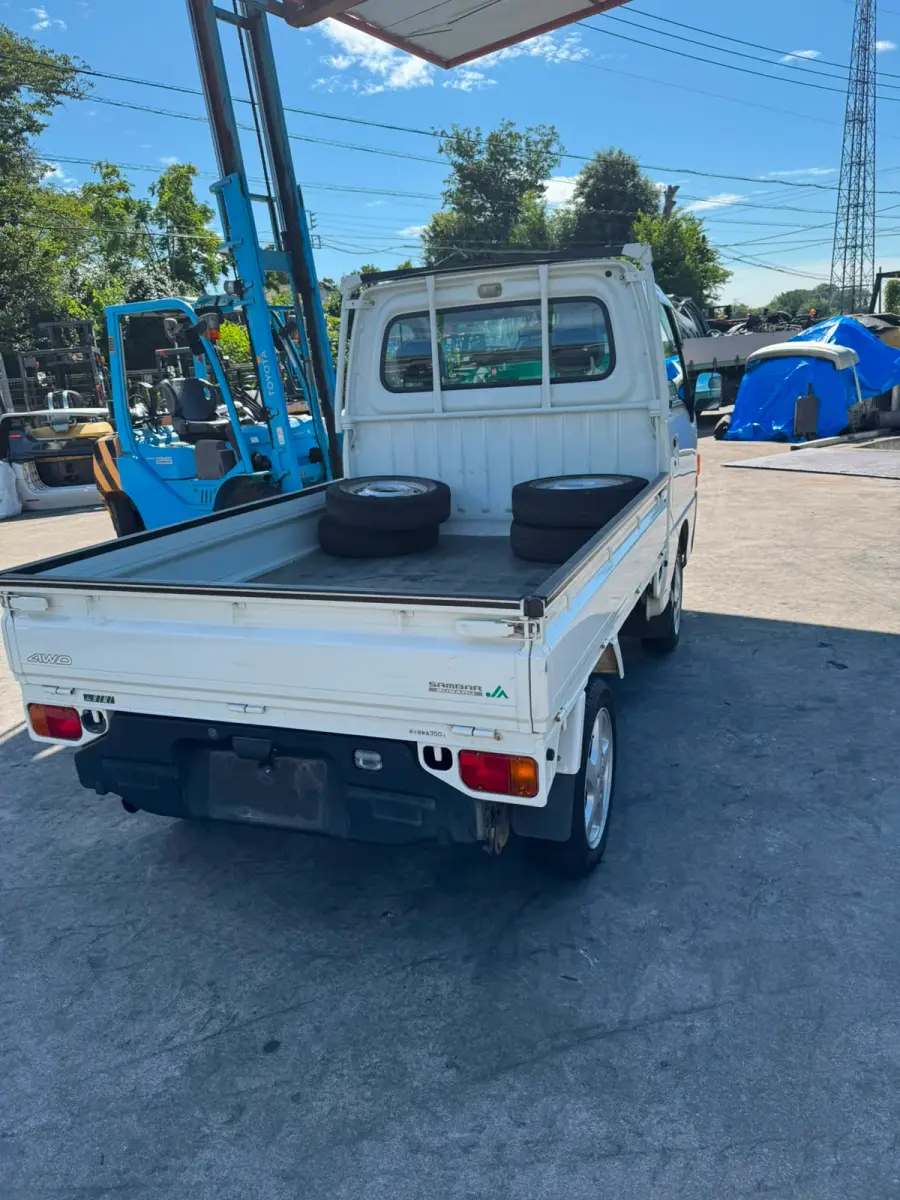 2000 Subaru Sambar 4x4, a white Kei Truck, for sale at Skyline Kei Trucks in Houston, TX (photo 5 of 9)