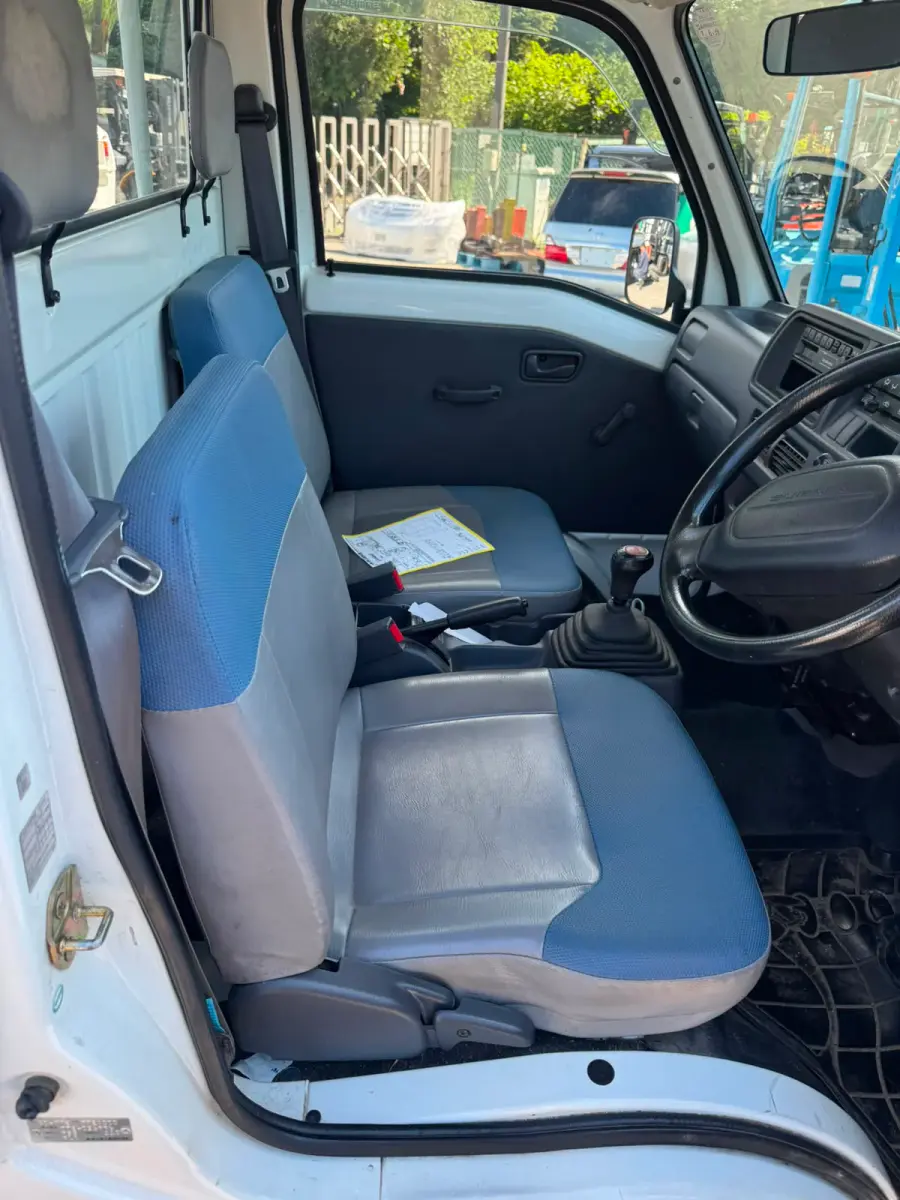 2000 Subaru Sambar 4x4, a white Kei Truck, for sale at Skyline Kei Trucks in Houston, TX (photo 6 of 9)
