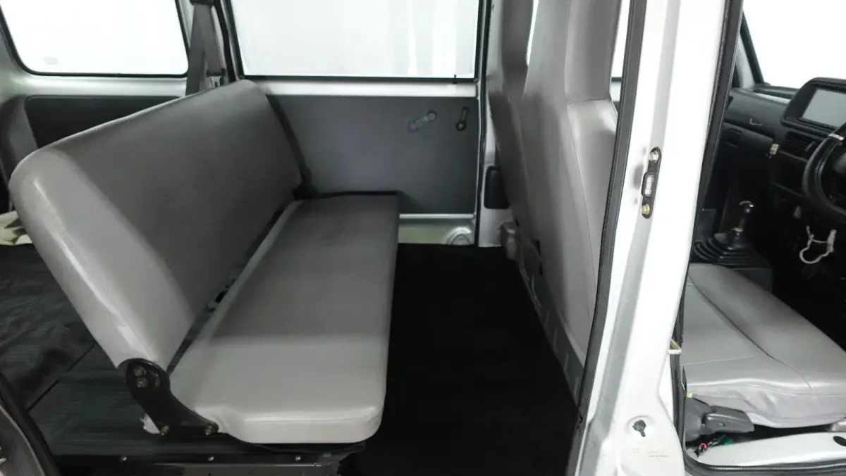 2000 Subaru Sambar Kei Van VB, for sale at JDM Drive in San Antonio, TX (photo 10 of 20)