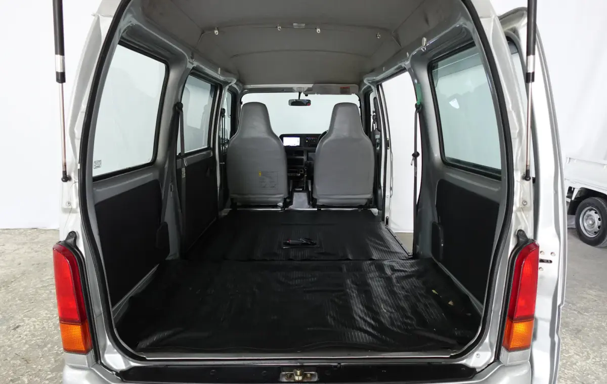 2000 Subaru Sambar Kei Van VB, for sale at JDM Drive in San Antonio, TX (photo 12 of 20)