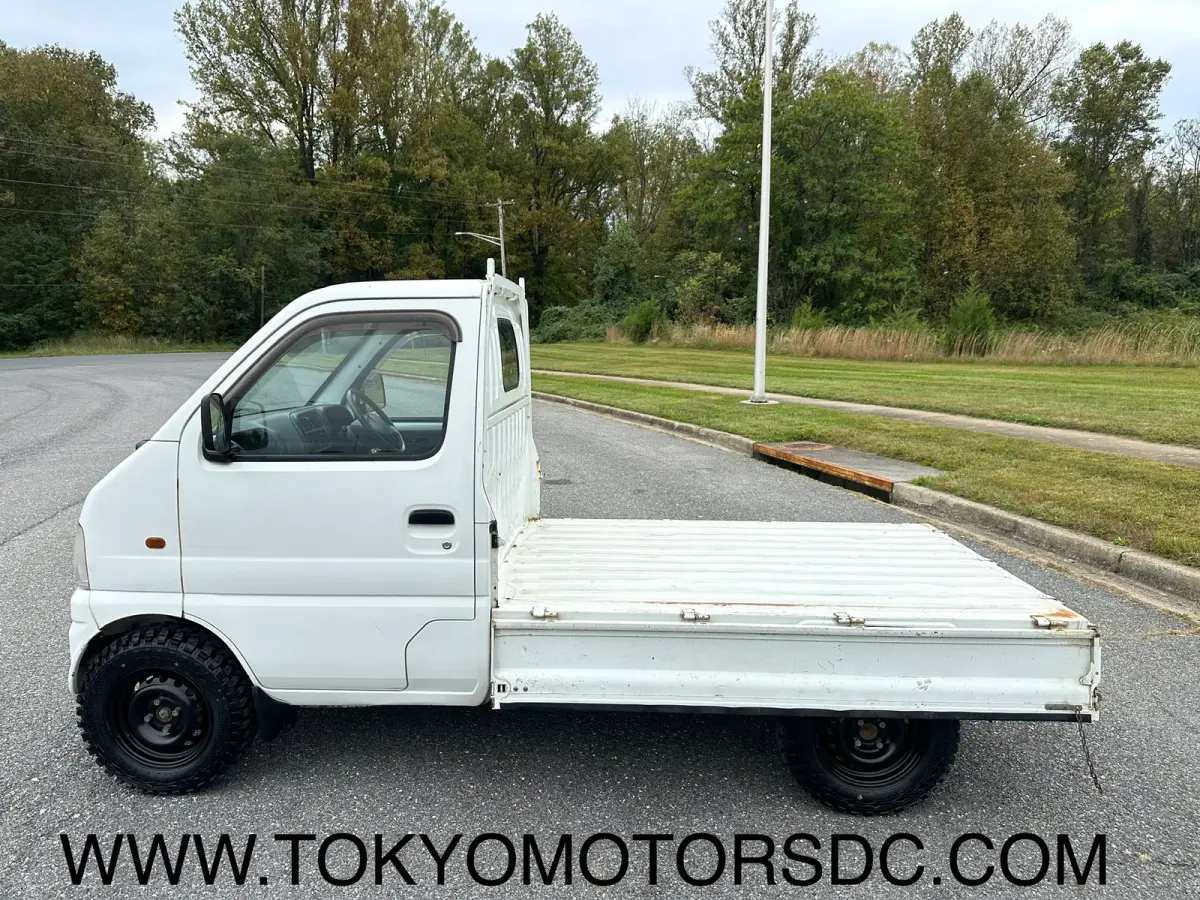 2000 Suzuki Carry 4WD, a Kei Truck, for sale at Tokyo Motors DC in Boyds, MD (photo 3 of 15)