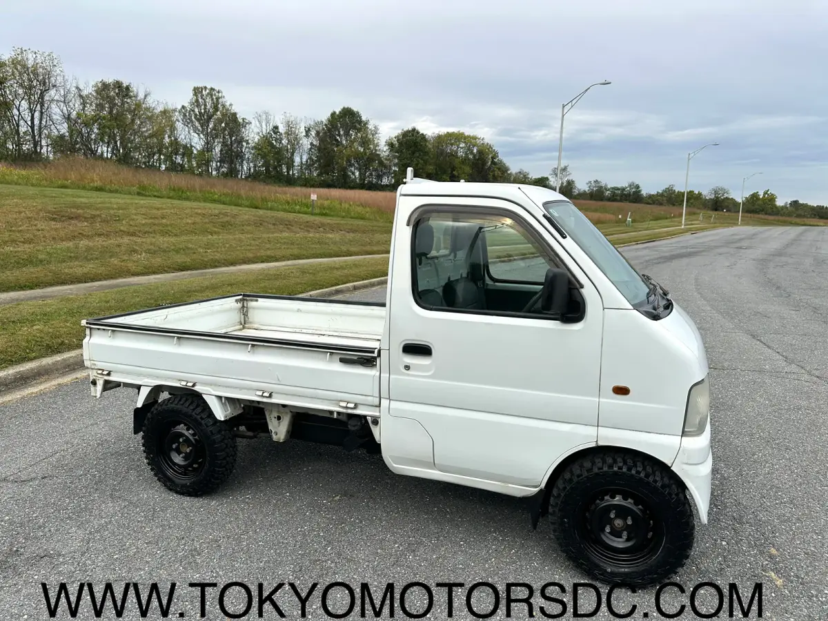 2000 Suzuki Carry 4WD, a Kei Truck, for sale at Tokyo Motors DC in Boyds, MD (photo 8 of 15)