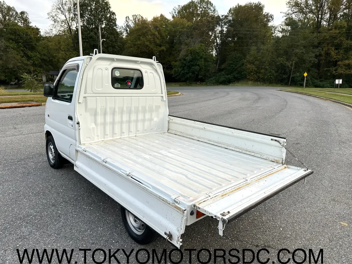 2000 Suzuki Carry 4WD, a Kei Truck, for sale at Tokyo Motors DC in Boyds, MD (photo 7 of 15)