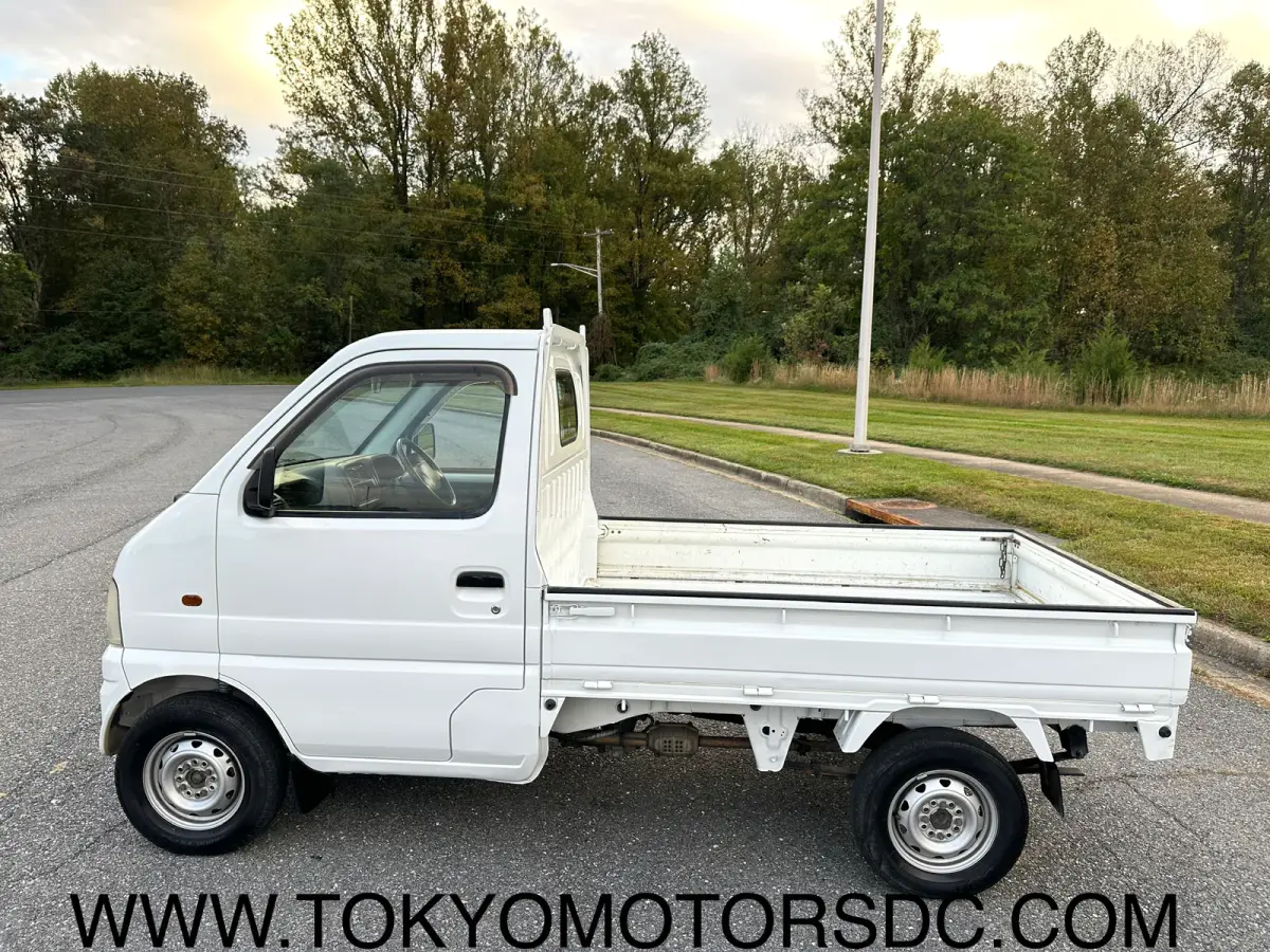 2000 Suzuki Carry 4WD, a Kei Truck, for sale at Tokyo Motors DC in Boyds, MD (photo 8 of 15)