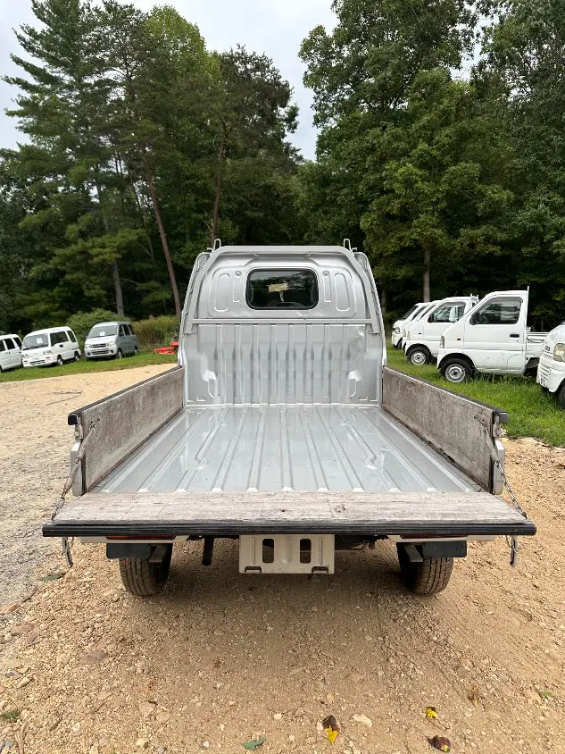 2000 Suzuki Carry 4WD, a silver Kei Truck, for sale at Mayberry Mini Trucks in Mount Airy, NC (photo 8 of 20)