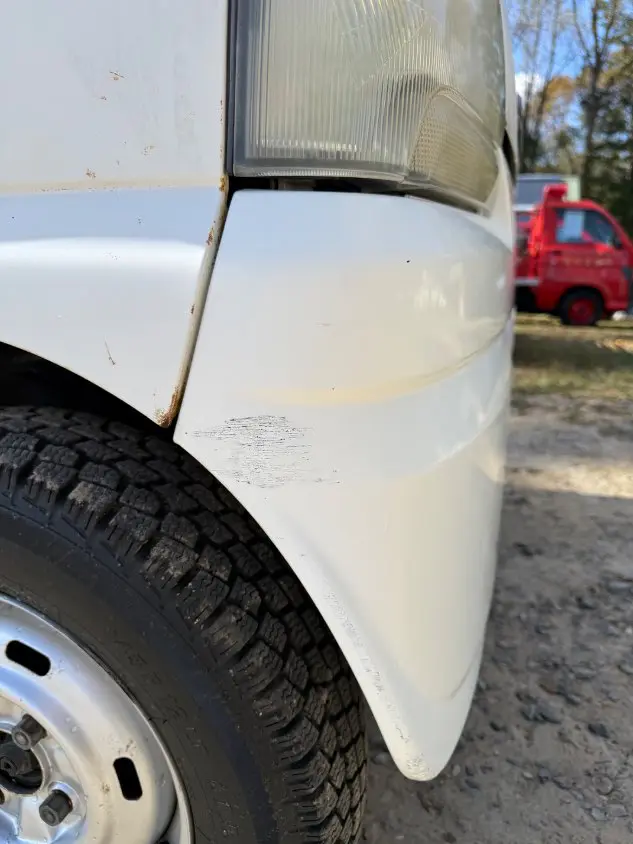 2000 Suzuki Carry 4WD, a white Kei Truck, for sale at Mayberry Mini Trucks in Mount Airy, NC (photo 16 of 19)