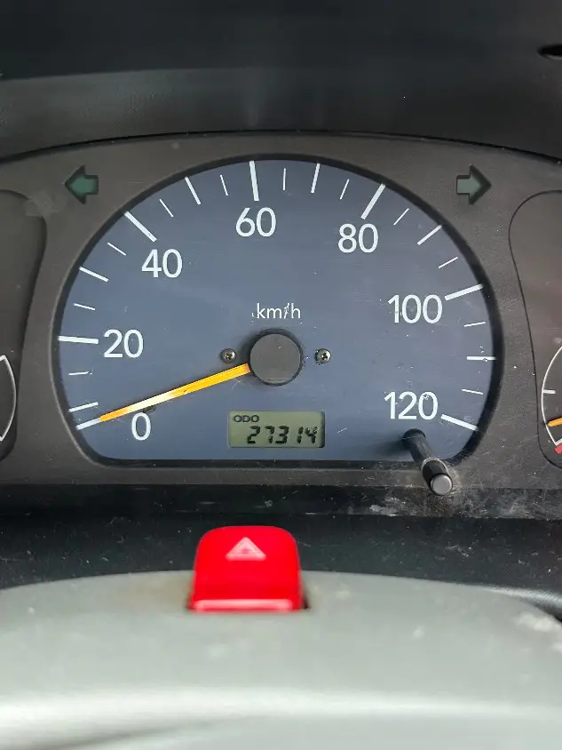 2000 Suzuki Carry 4WD, a white Kei Truck, for sale at Mayberry Mini Trucks in Mount Airy, NC (photo 3 of 20)