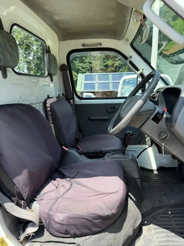 2000 Suzuki Carry 4WD, a white Kei Truck, for sale at Mayberry Mini Trucks in Mount Airy, NC (photo 11 of 17)