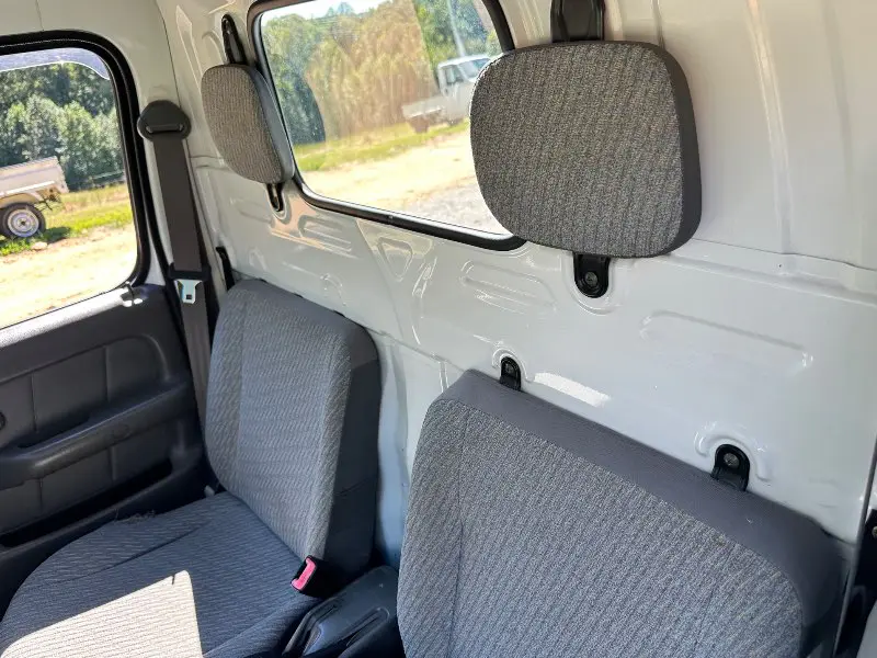 2000 Suzuki Carry 4WD, a white Kei Truck, for sale at Mayberry Mini Trucks in Mount Airy, NC (photo 11 of 15)