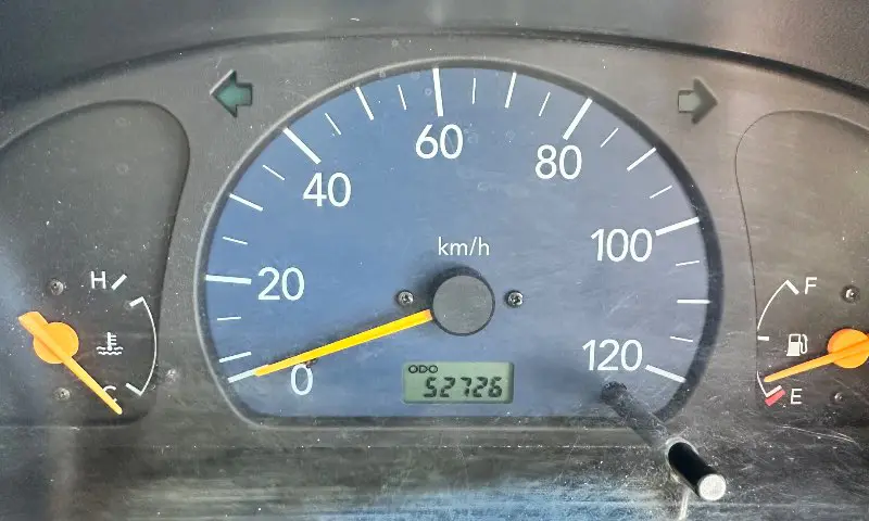 2000 Suzuki Carry 4WD, a white Kei Truck, for sale at Mayberry Mini Trucks in Mount Airy, NC (photo 13 of 15)