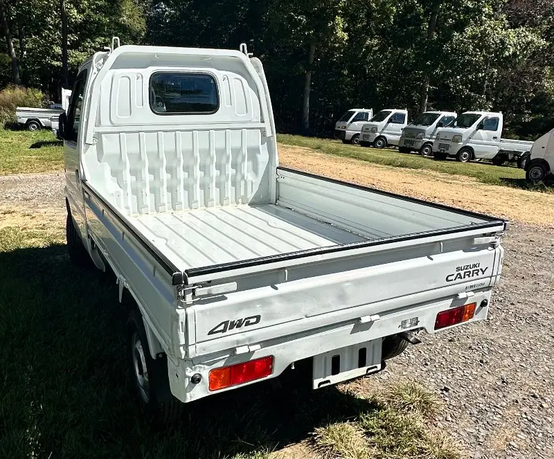 2000 Suzuki Carry 4WD, a white Kei Truck, for sale at Mayberry Mini Trucks in Mount Airy, NC (photo 7 of 15)