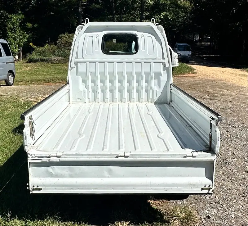 2000 Suzuki Carry 4WD, a white Kei Truck, for sale at Mayberry Mini Trucks in Mount Airy, NC (photo 8 of 15)