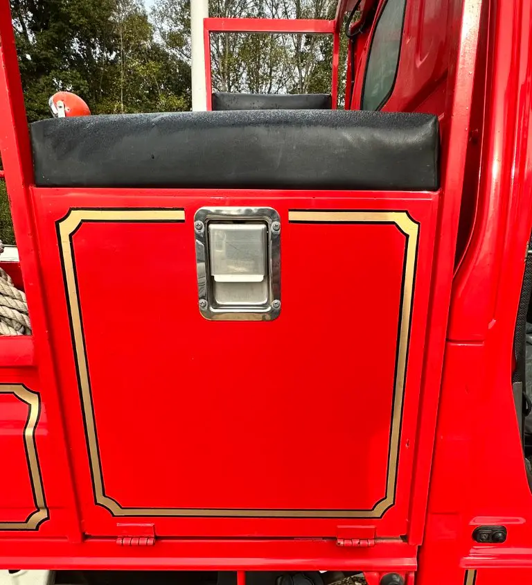 2000 Suzuki Carry Fire Truck 4WD, a red Kei Truck, for sale at Mayberry Mini Trucks in Mount Airy, NC (photo 15 of 20)