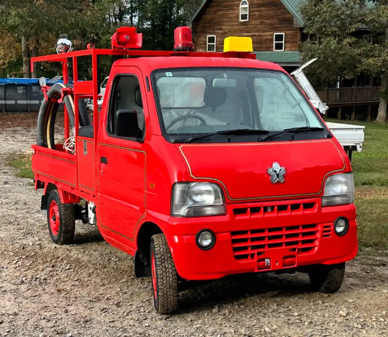 2000 Suzuki Carry Fire Truck 4WD, a red Kei Truck, for sale at Mayberry Mini Trucks in Mount Airy, NC (photo 3 of 20)