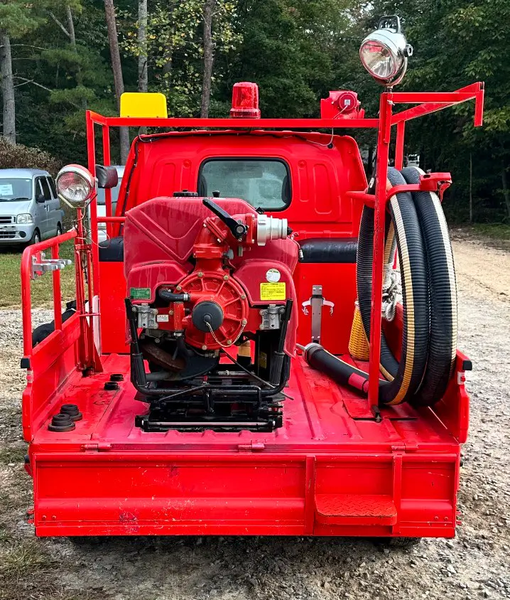2000 Suzuki Carry Fire Truck 4WD, a red Kei Truck, for sale at Mayberry Mini Trucks in Mount Airy, NC (photo 7 of 20)