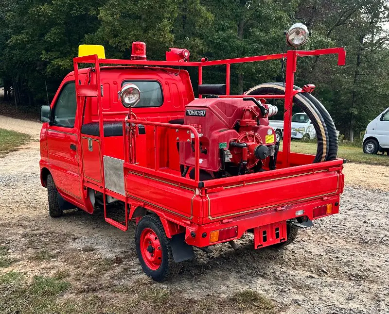 2000 Suzuki Carry Fire Truck 4WD, a red Kei Truck, for sale at Mayberry Mini Trucks in Mount Airy, NC (photo 8 of 20)